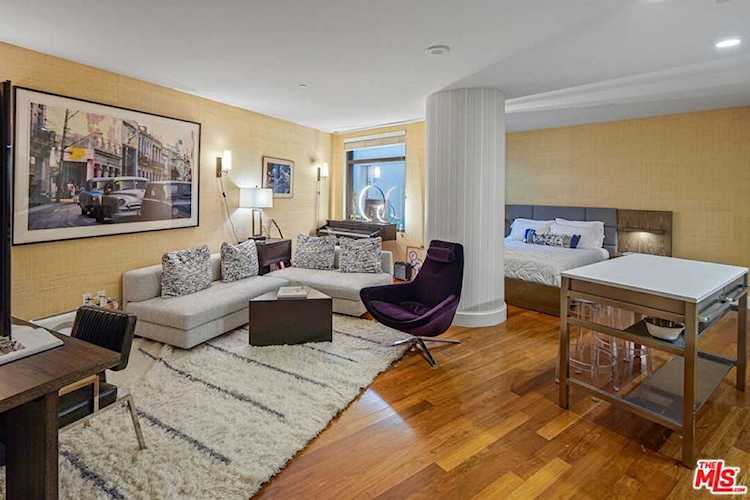1 W Century Dr #GS-1 Los Angeles, CA 90067