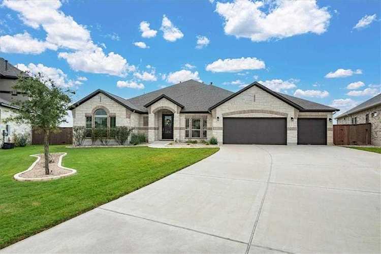 220 Hedgerow LN Liberty Hill, TX 78642