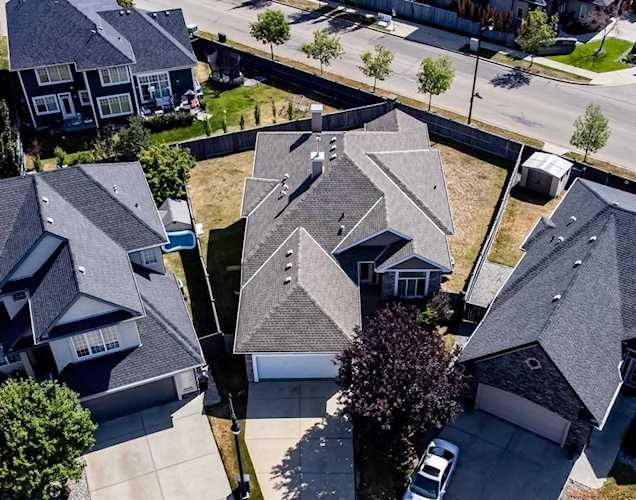 4115 Macneil Court Edmonton, AB T6R 0H6