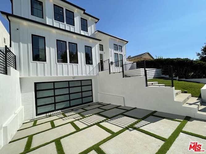 10560 Clarkson Rd Los Angeles, CA 90064