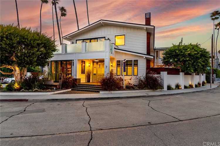 7 Giralda Walk Long Beach, CA 90803