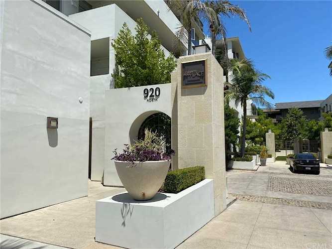 920 Granite Dr #111 Pasadena, CA 91101