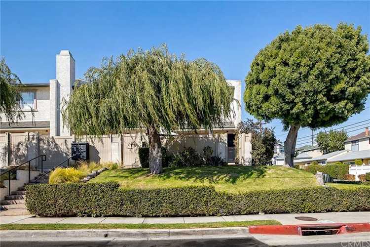1921 Carnegie Ln #1 Redondo Beach, CA 90278
