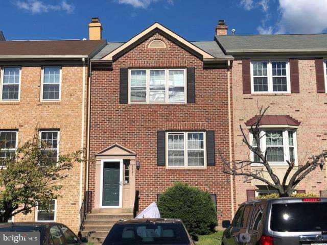 5421 Middlebourne Ln Centreville, VA 20120