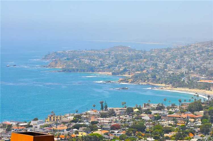 2320 Crestview Dr Laguna Beach, CA 92651