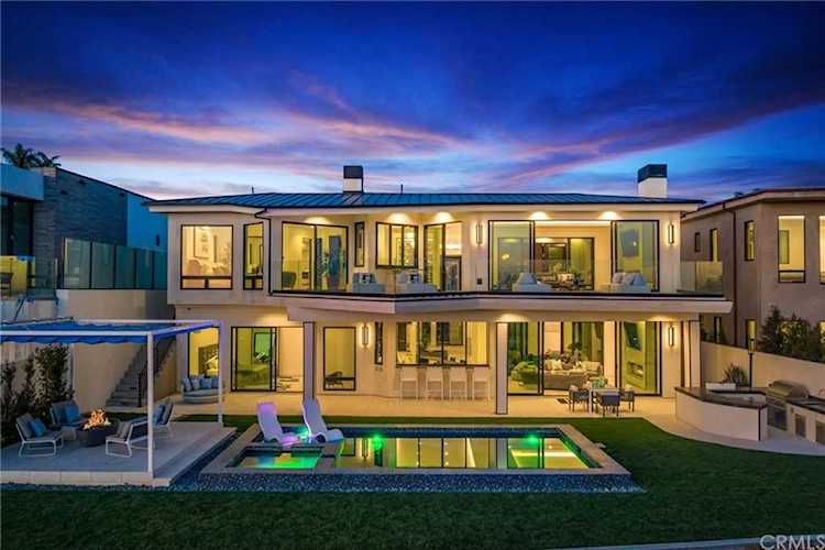 1207 Dolphin Terrace Corona Del Mar, CA 92625