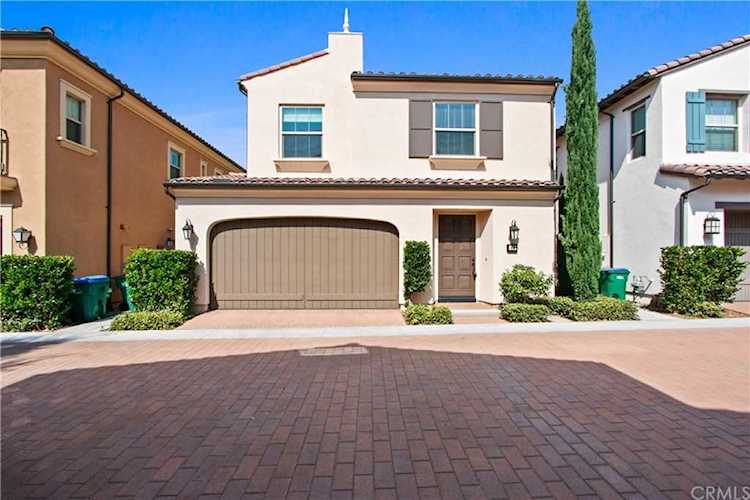 60 Darby Irvine, CA 92620 | MLS OC21215159 Photo 1