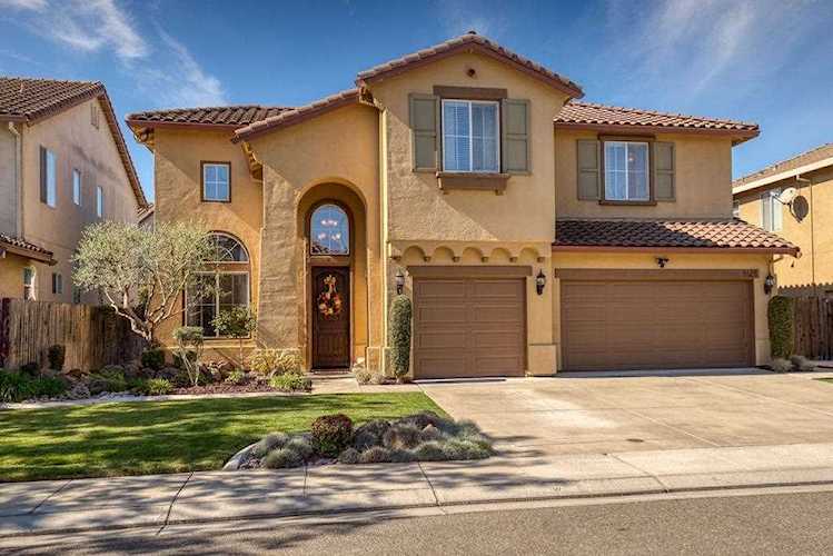 4129 Mayfield Drive Modesto, CA 95356 | MLS 221132637 Photo 1