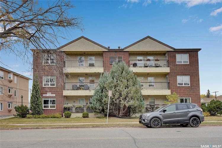 250 E Athabasca St Moose Jaw, SK S6H 0L5