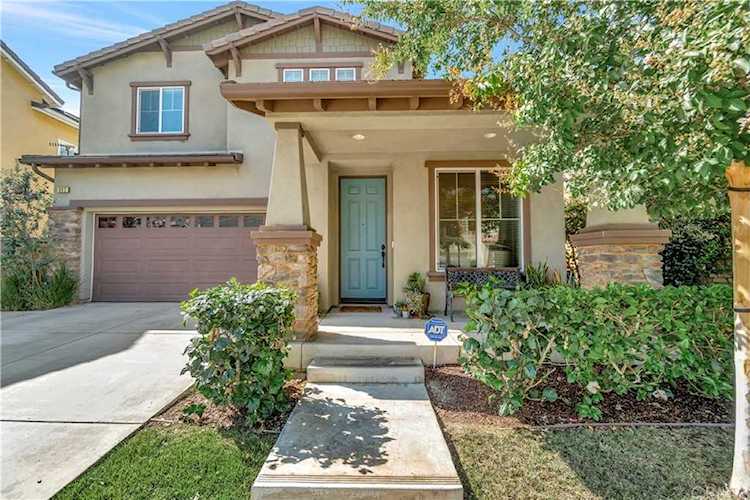 662 E Gardenia Dr Azusa, CA 91702