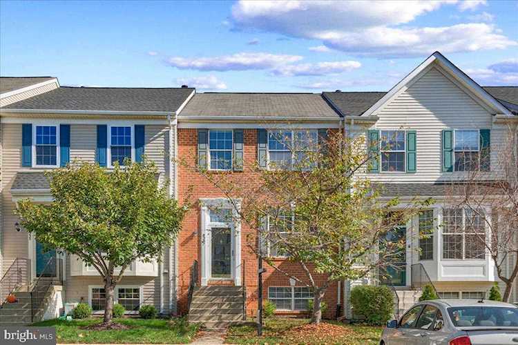 8237 Ramseur Manassas, VA 20109 | MLS® VAPW2000849 Photo 1