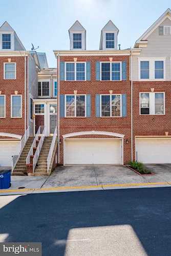20868 Rockingham Terrace Sterling, VA 20165 | MLS® VALO2010146 Photo 1
