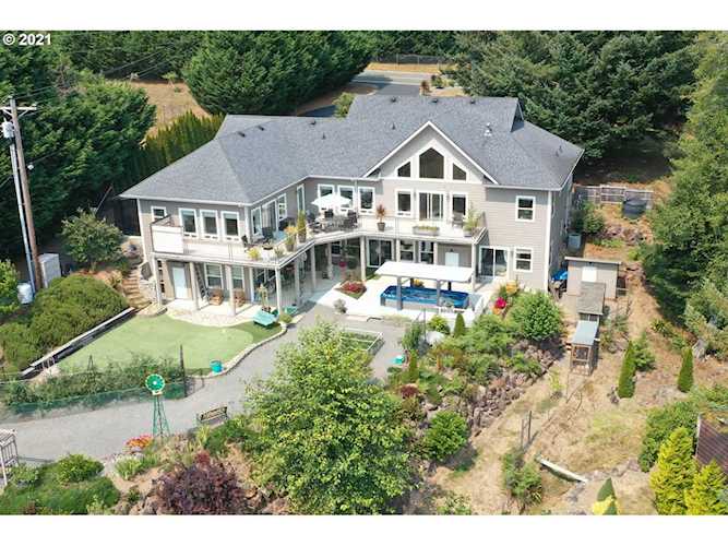 346 Winchuck River Rd Brookings, OR 97415