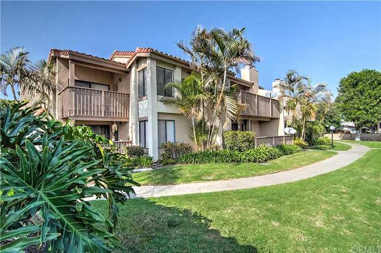 16512 Blackbeard Ln #201 Huntington Beach, CA 92649