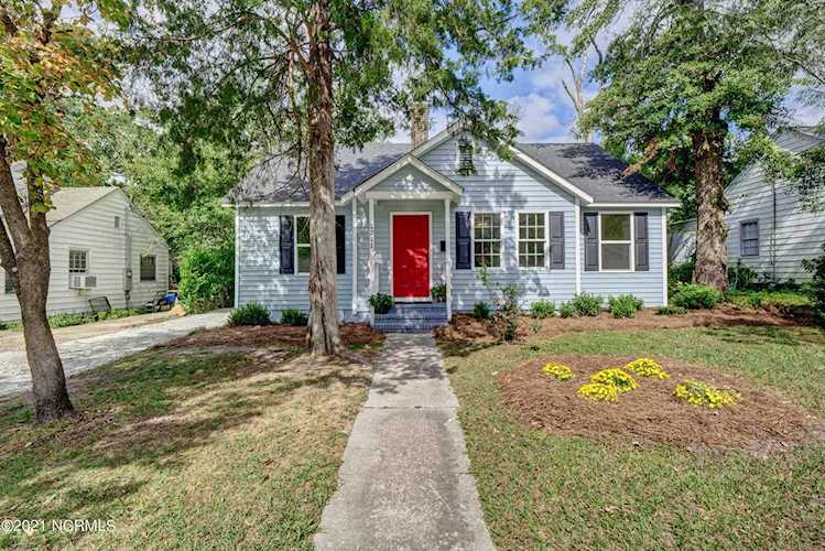 2211 Brandon Road Wilmington, NC 28405
