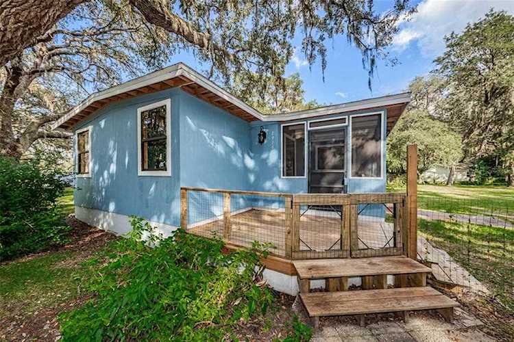 1916 Beachway Ln Odessa, FL 33556