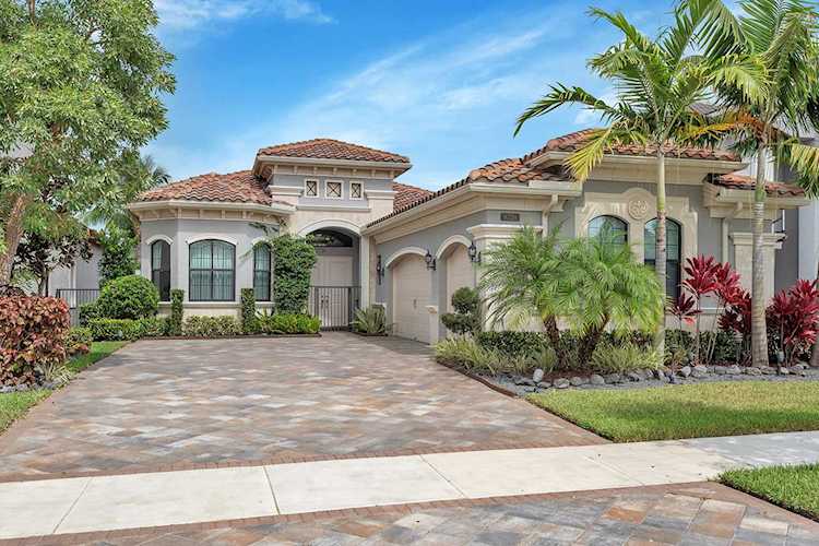 9759 Vitrail Lane Delray Beach, FL 33446