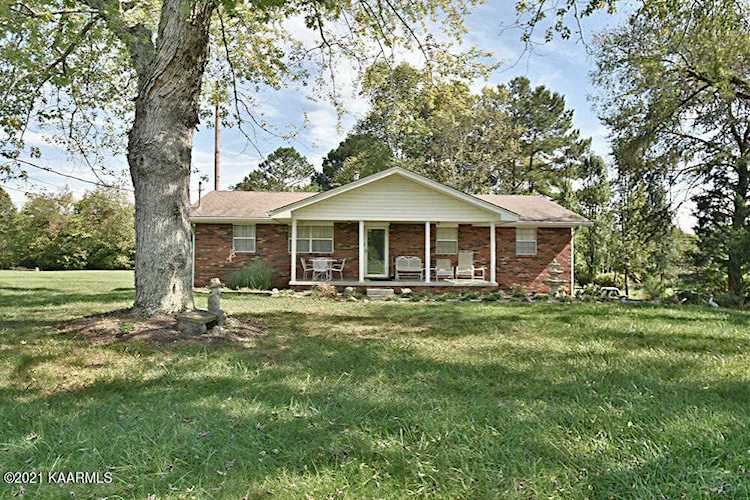 4714 Watson Dr Strawberry Plains, TN 37871