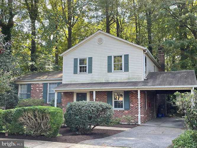 19 Hawthorn Ct Rockville, MD 20850
