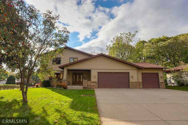 4685 Debra Lane Shoreview, MN 55126