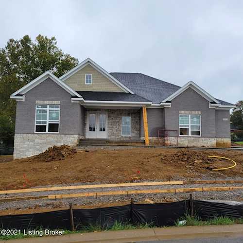 12 Thomas Farm Dr Louisville, KY 40299