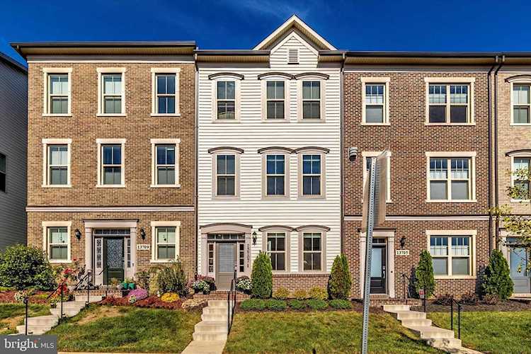13707 Petrel St Clarksburg, MD 20871