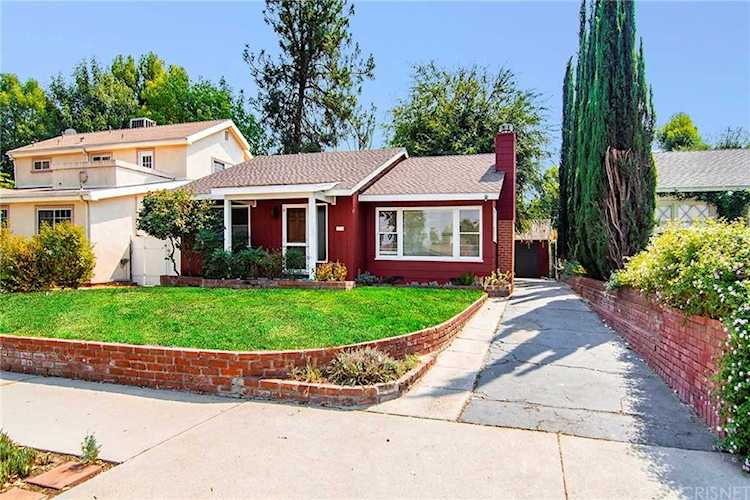 22134 Ybarra Rd Woodland Hills, CA 91364