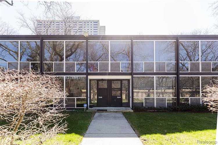 1344 Joliet Place Detroit, MI 48027