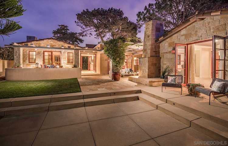 215 10Th St Del Mar, CA 92014