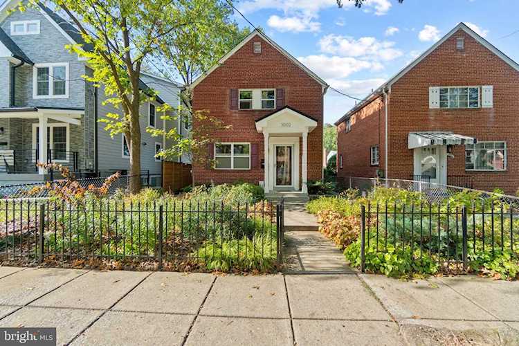 3002 Vista St Washington, DC 20018