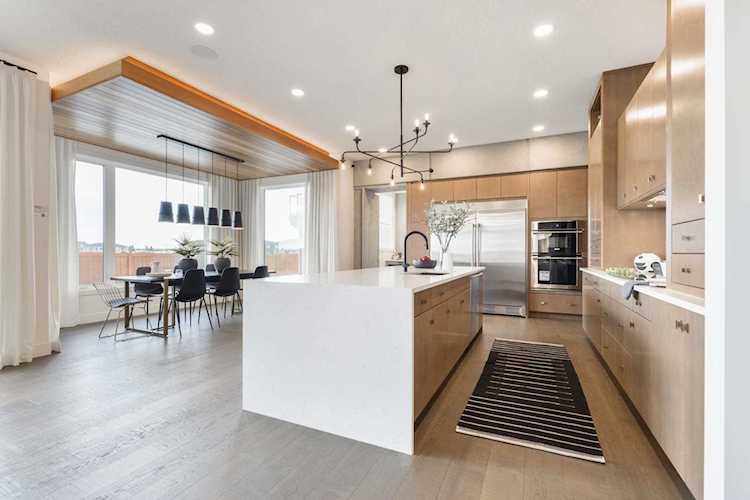 692 Howatt Drive Edmonton, AB T6W 3K3