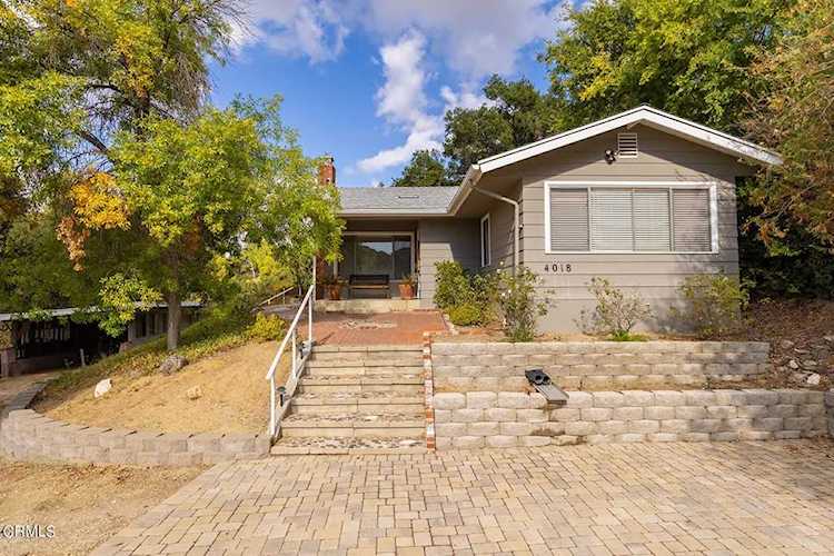 4018 Black Bird Way Calabasas, CA 91302