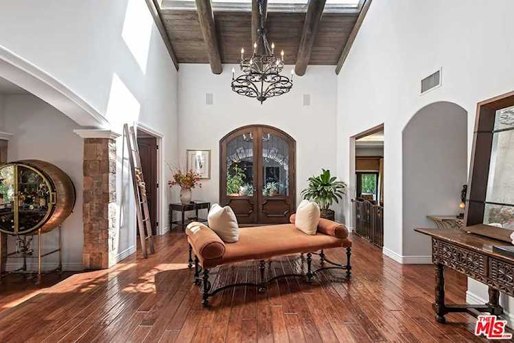 17647 Belinda St Encino, CA 91316