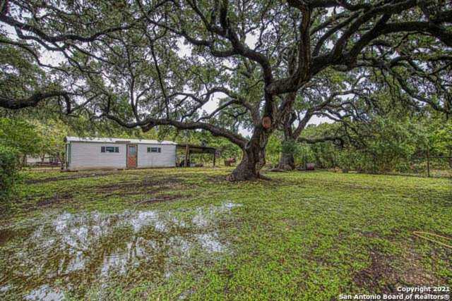 1656 Lakeview Dr Canyon Lake, TX 78133