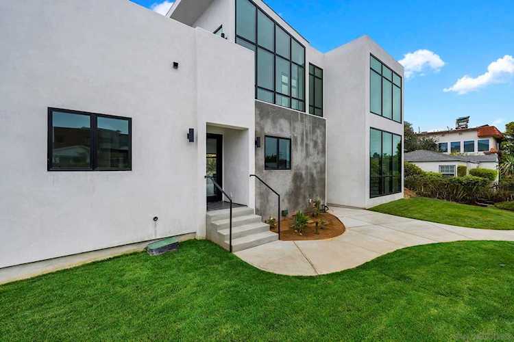 3505 Talbot Street San Diego, CA 92106