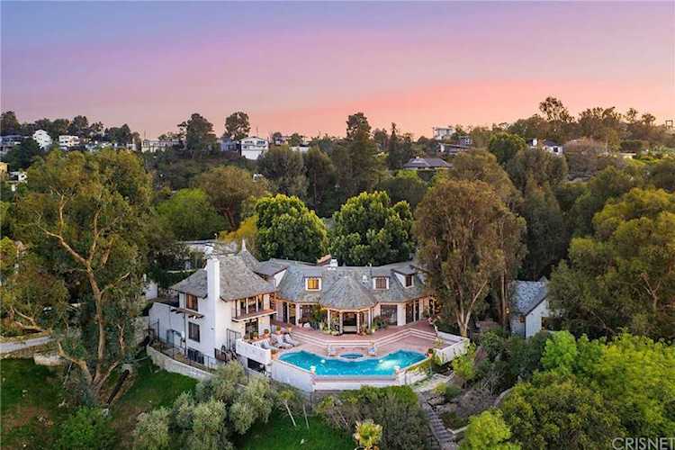 2925 Montcalm Ave Hollywood Hills, CA 90046