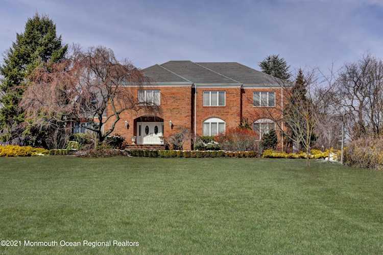 7 Tara Ct Holmdel, NJ 07733