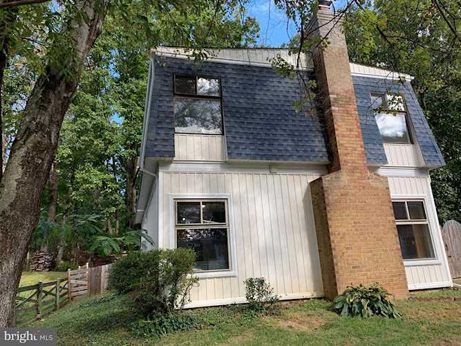 12727 Brewster Circle Woodbridge, VA 22192