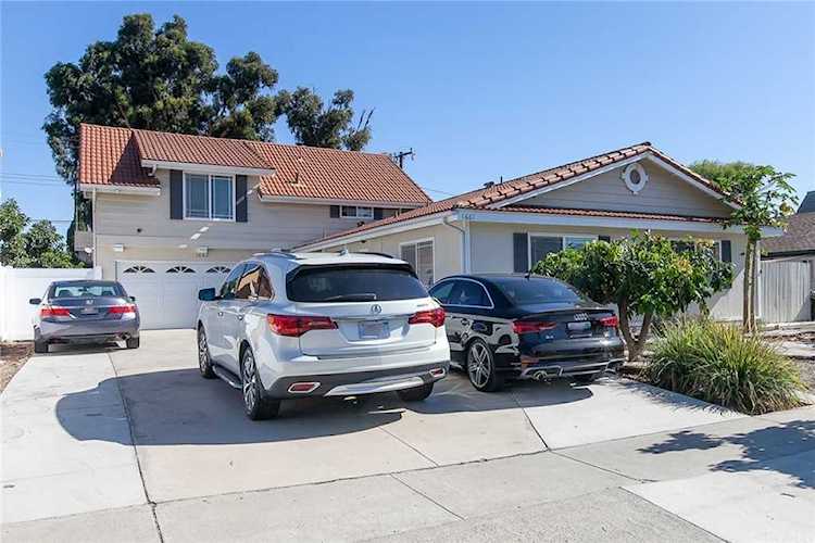 1661 Garland Ave Tustin, CA 92780