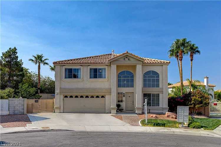 33 Diplomat Ct Henderson, NV 89074