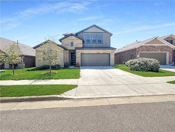1005 Guernsey CV Hutto, TX 78634