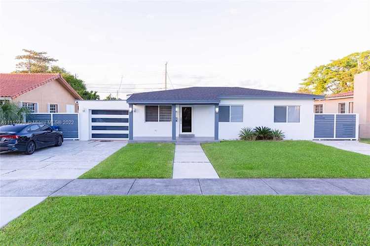 6765 SW 39th St Miami, FL 33155