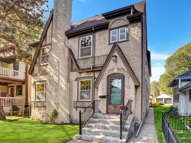 219 5th Avenue N South Saint Paul, MN 55075