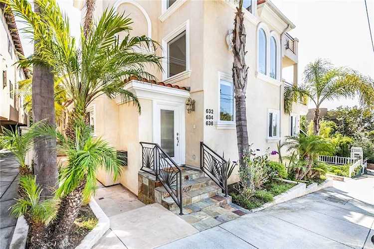 632 9th St Hermosa Beach, CA 90254