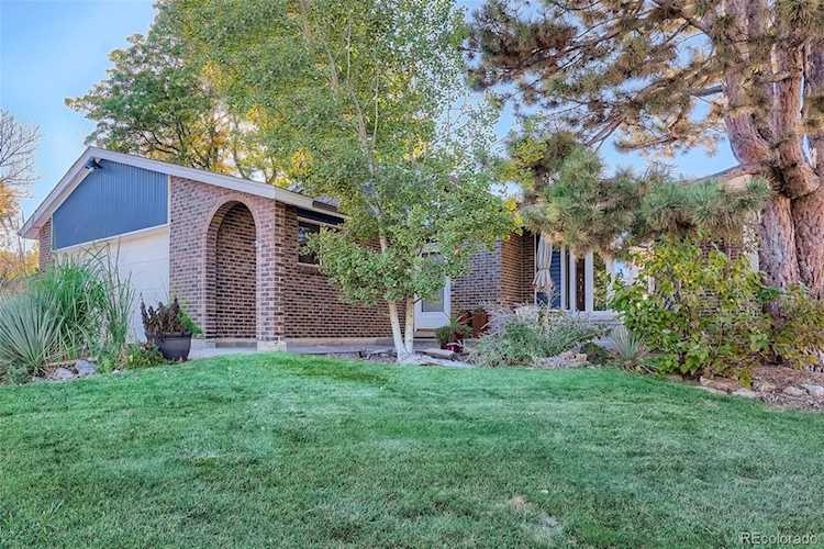 2945 S Akron St Denver, CO 80231