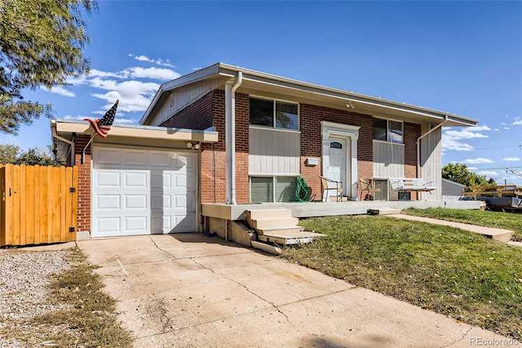 4182 S Eliot St Englewood, CO 80110