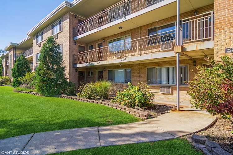 202 N Salem Ave #7A Arlington Heights, IL 60005