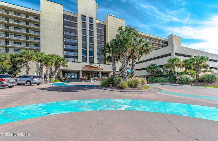 2700 N Lumina Avenue Wrightsville Beach, NC 28480