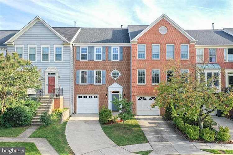4025 Dogberry Ln Fairfax, VA 22033 | MLS® VAFX2027016 Photo 1