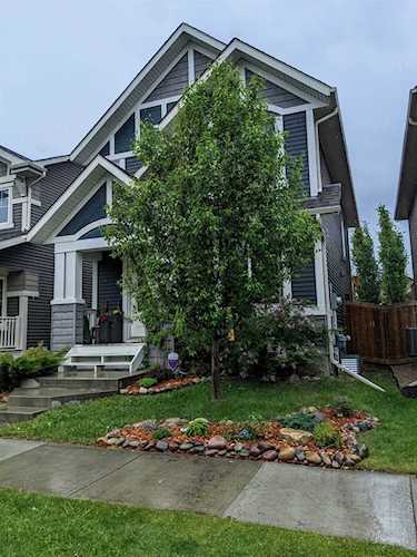 4212 Orchards Drive Edmonton, AB T6X 1N9
